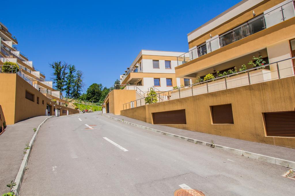 Seasons Mountain Suite Braşov Esterno foto