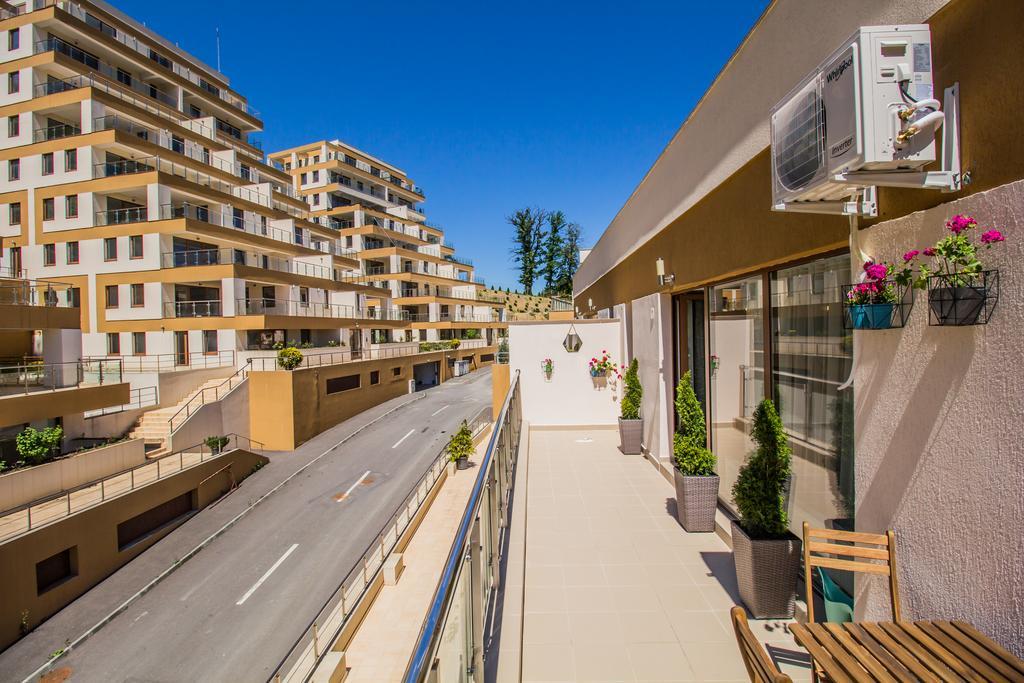Seasons Mountain Suite Braşov Esterno foto
